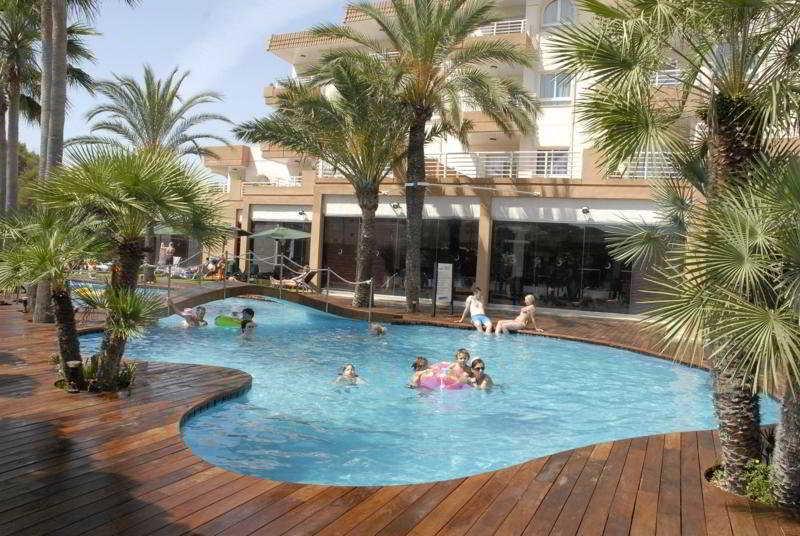 Hotel Illot Suites Cala Ratjada  Bagian luar foto