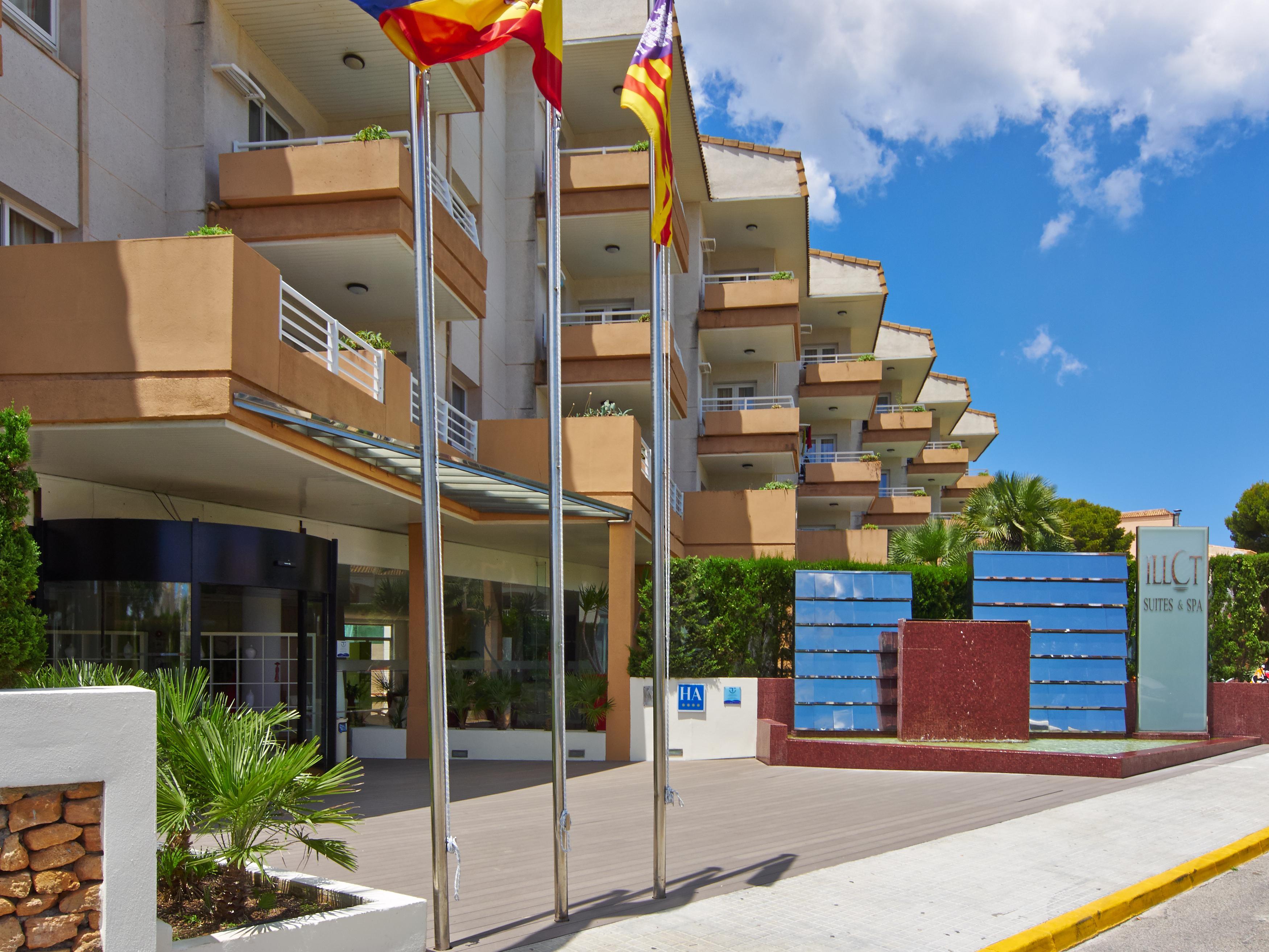 Hotel Illot Suites Cala Ratjada  Bagian luar foto