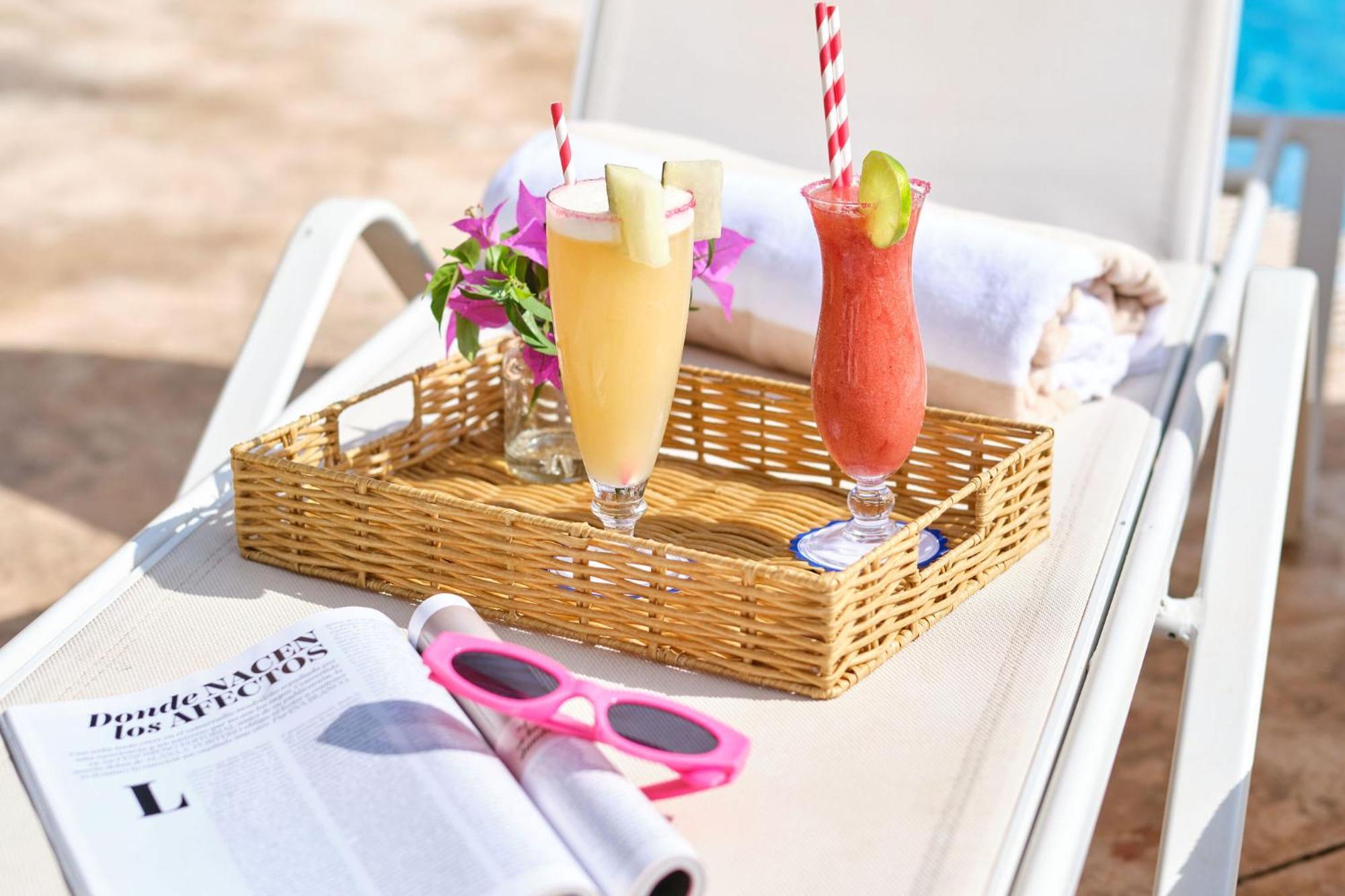 Hotel Illot Suites Cala Ratjada  Bagian luar foto