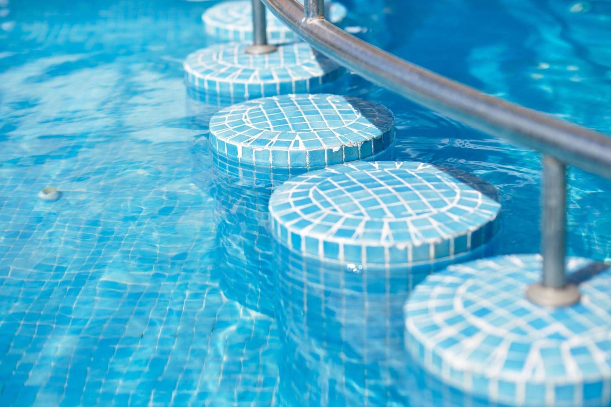 Hotel Illot Suites Cala Ratjada  Bagian luar foto