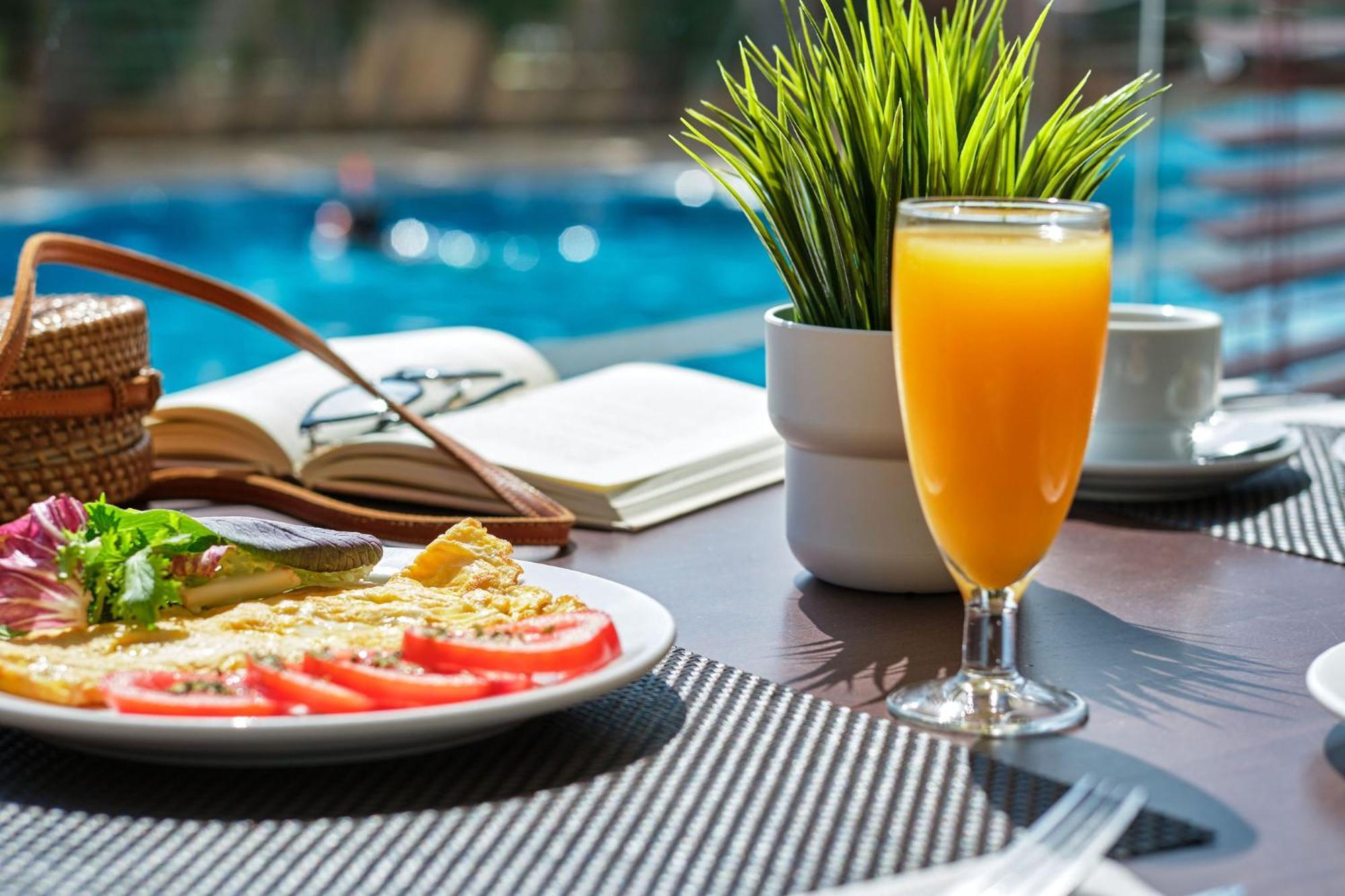 Hotel Illot Suites Cala Ratjada  Bagian luar foto