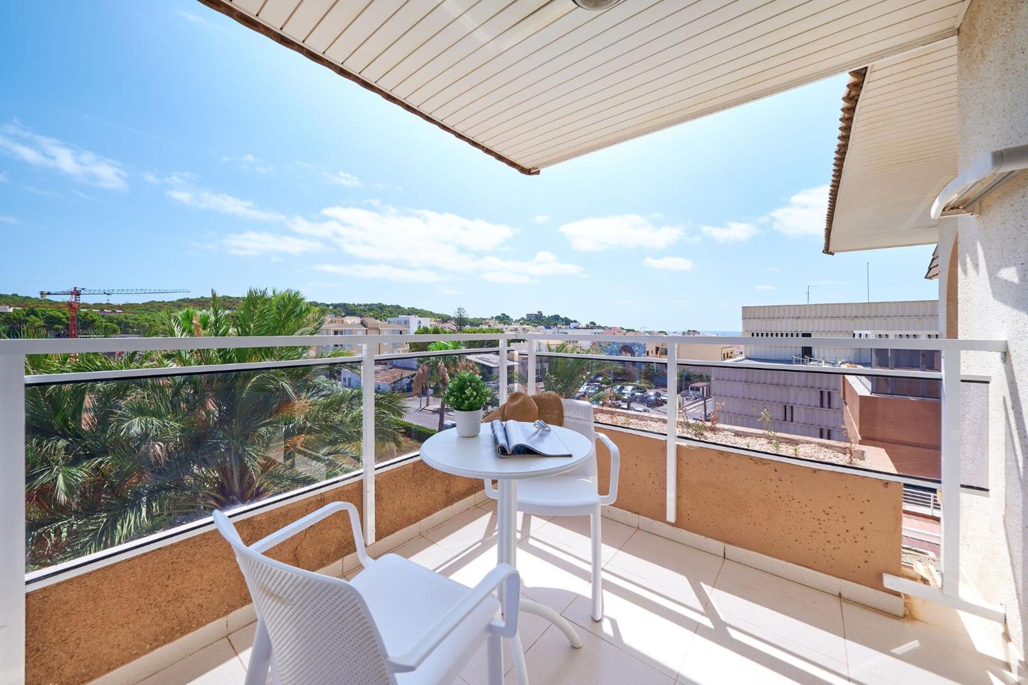 Hotel Illot Suites Cala Ratjada  Bagian luar foto