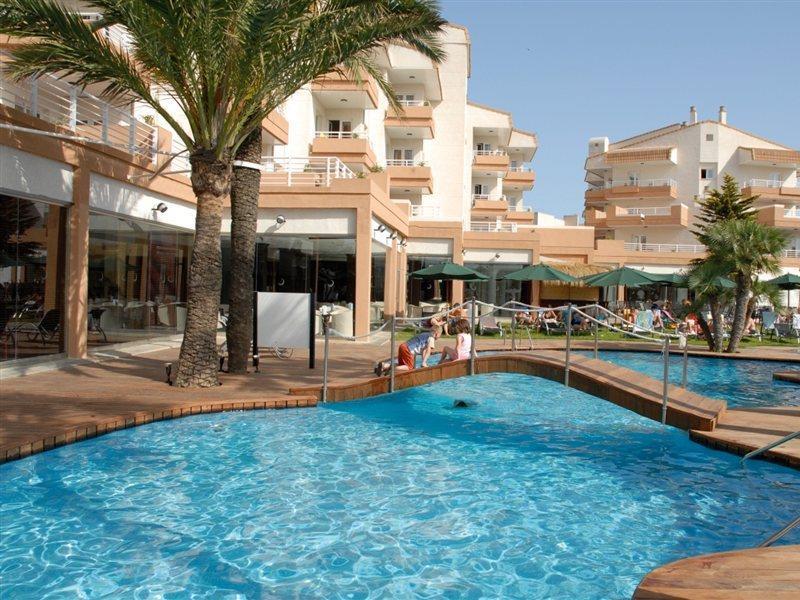 Hotel Illot Suites Cala Ratjada  Bagian luar foto