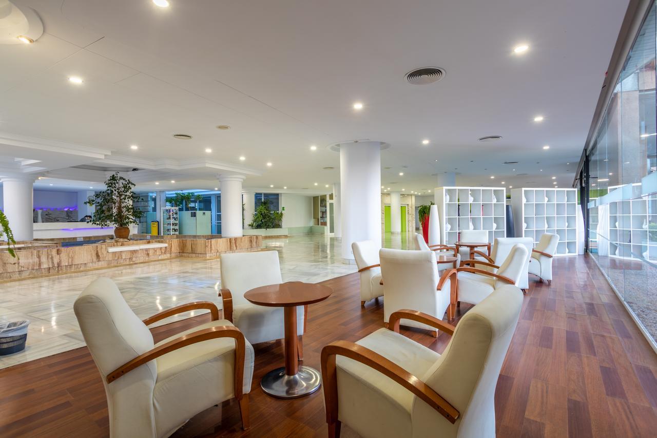 Hotel Illot Suites Cala Ratjada  Bagian luar foto