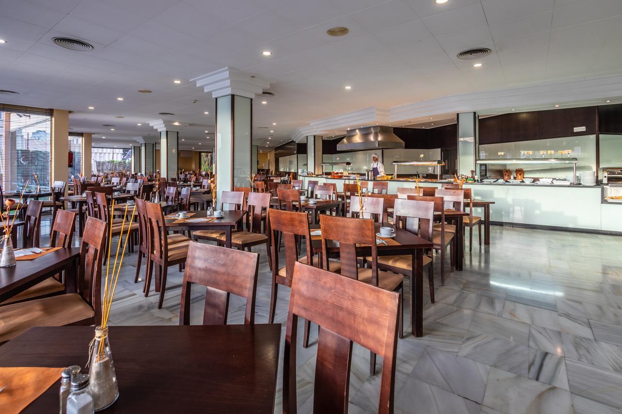 Hotel Illot Suites Cala Ratjada  Bagian luar foto