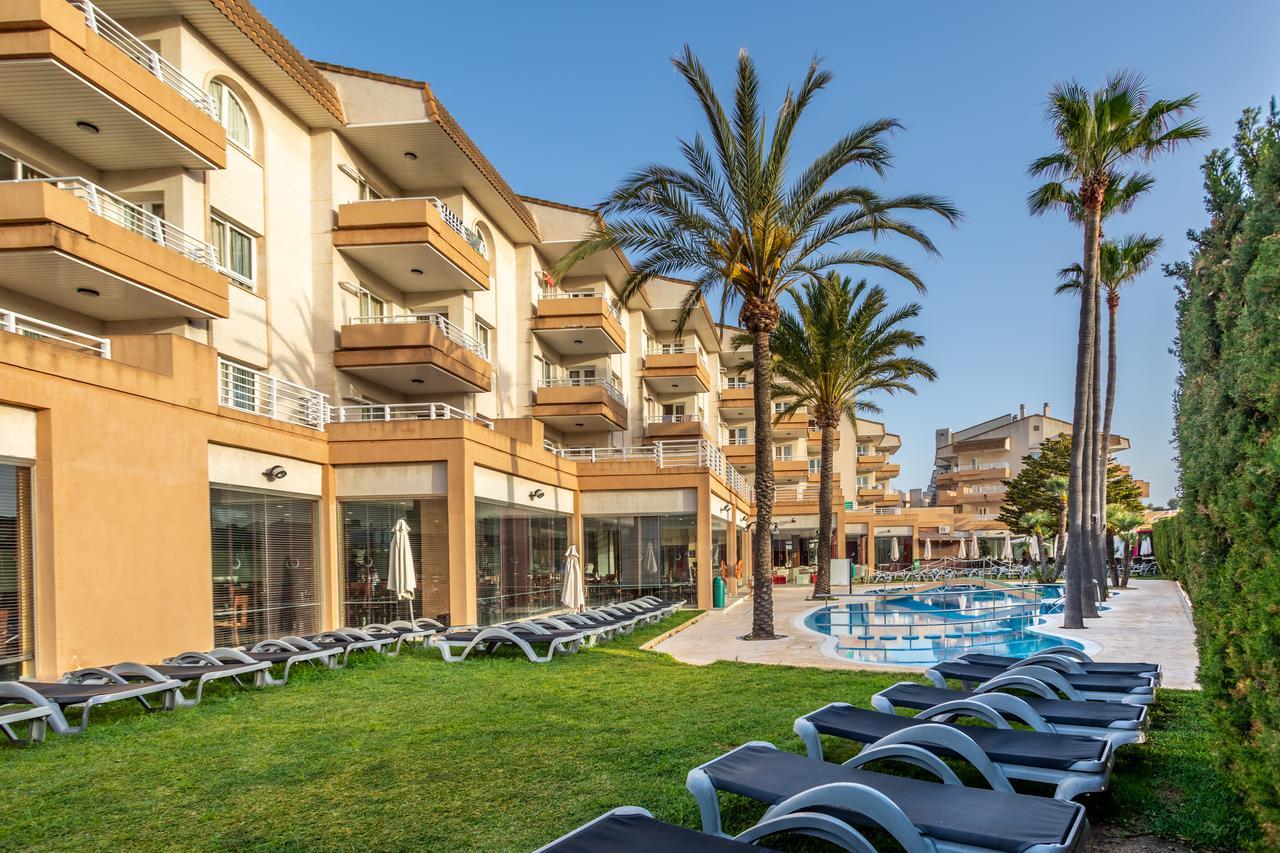 Hotel Illot Suites Cala Ratjada  Bagian luar foto